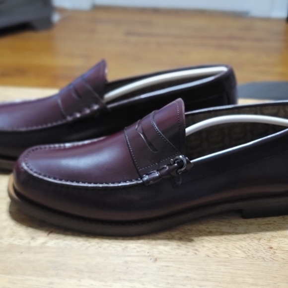 Shoes - Picture 7 of 11